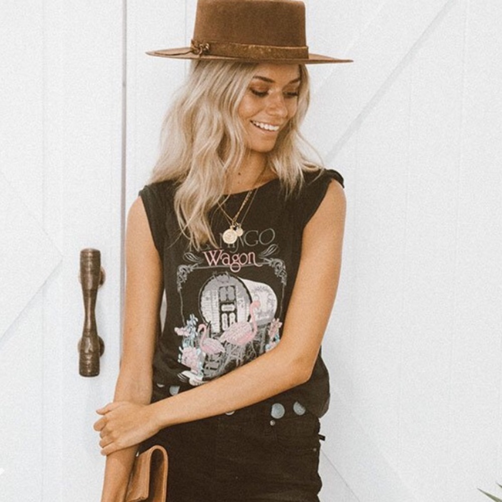 Spell & the Gypsy ✨ Vintage Tee ✨ SMALL